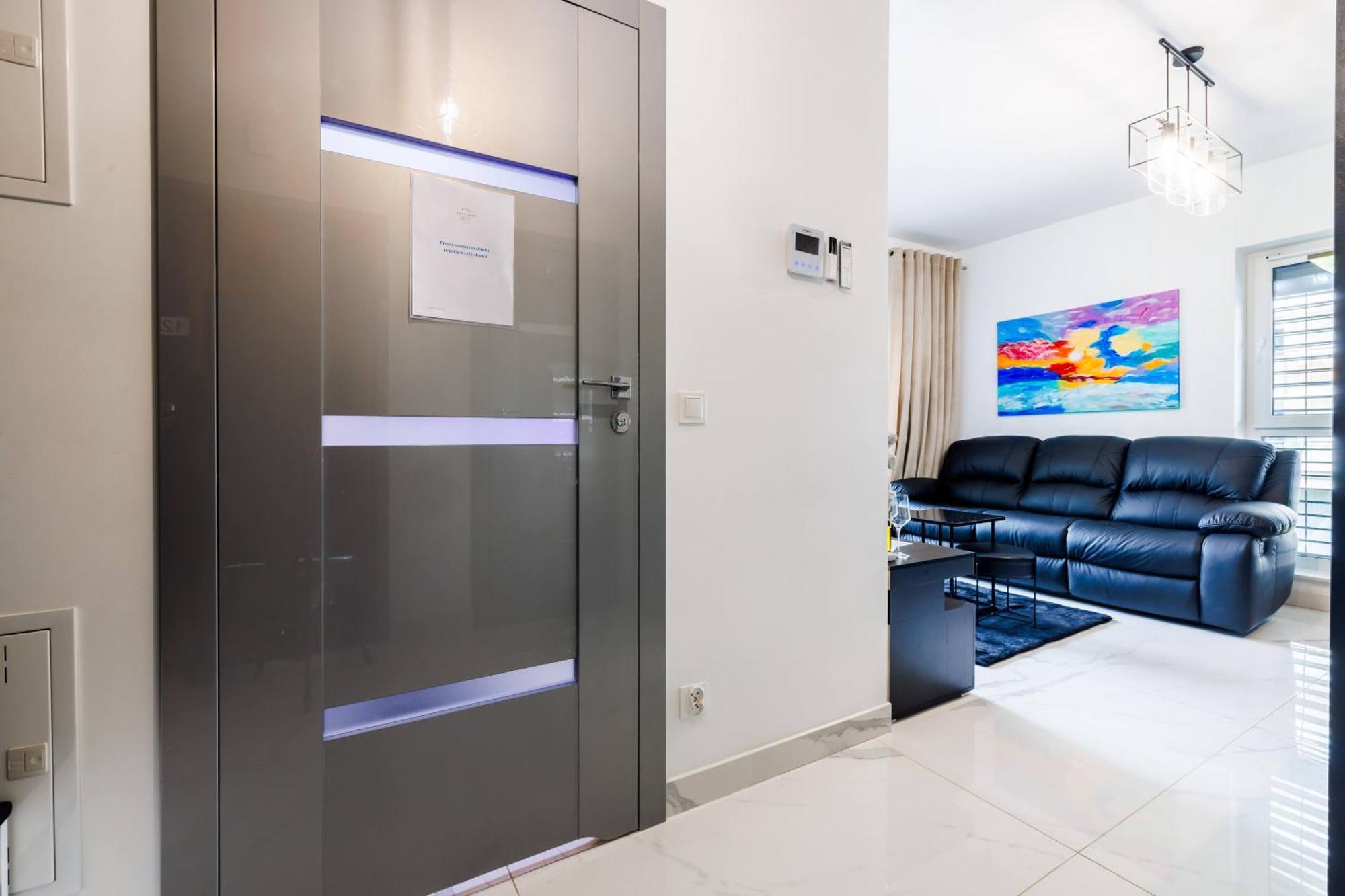 Luxury Apartment With Spa Bath- City Centre, Free Parking Rzeszow Exterior photo