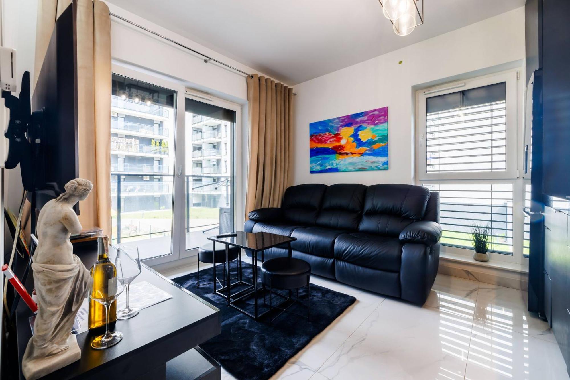 Luxury Apartment With Spa Bath- City Centre, Free Parking Rzeszow Exterior photo